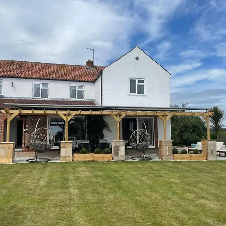 Deighton Country house