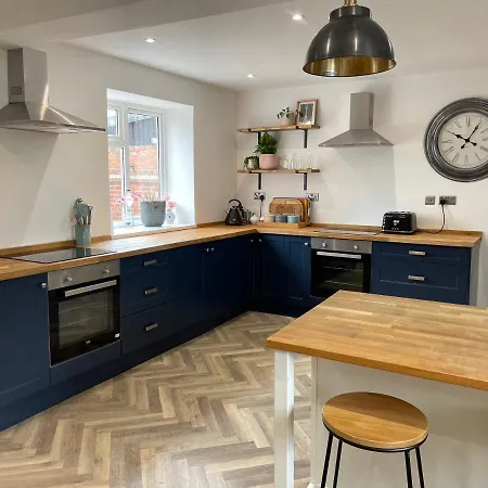 Deighton Casa de Campo *