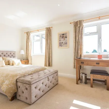 Deighton Country house